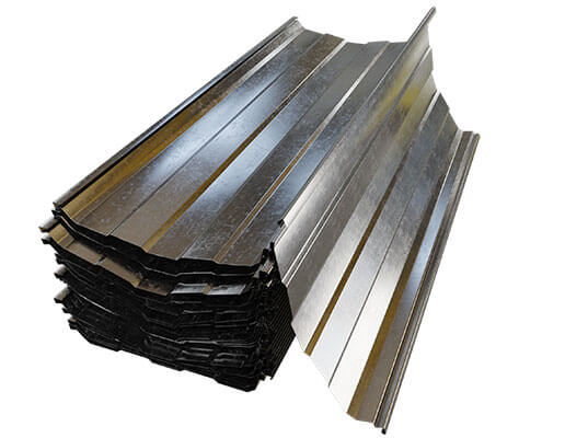 Láminas KR18 apiladas con fondo recortado.