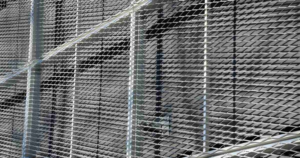 Malla expandida de acero - Celosía metálica