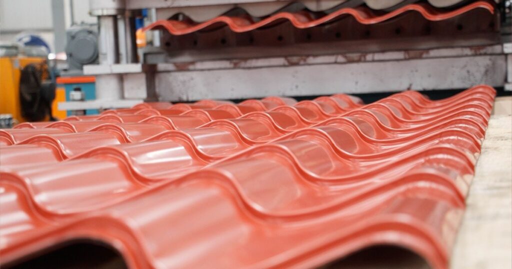 Lámina de acero Galvateja saliendo de máquina roladora